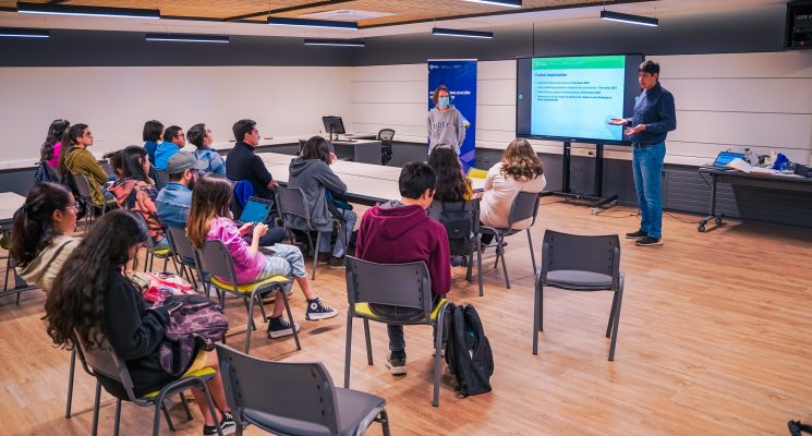 DRI promueve becas de movilidad internacional en los campus UdeC