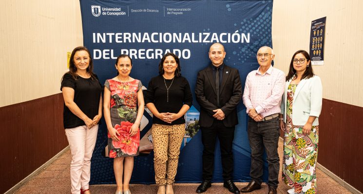Internacionalización en las aulas de pregrado: Docentes UdeC comparten sus experiencias en jornada de perfeccionamiento