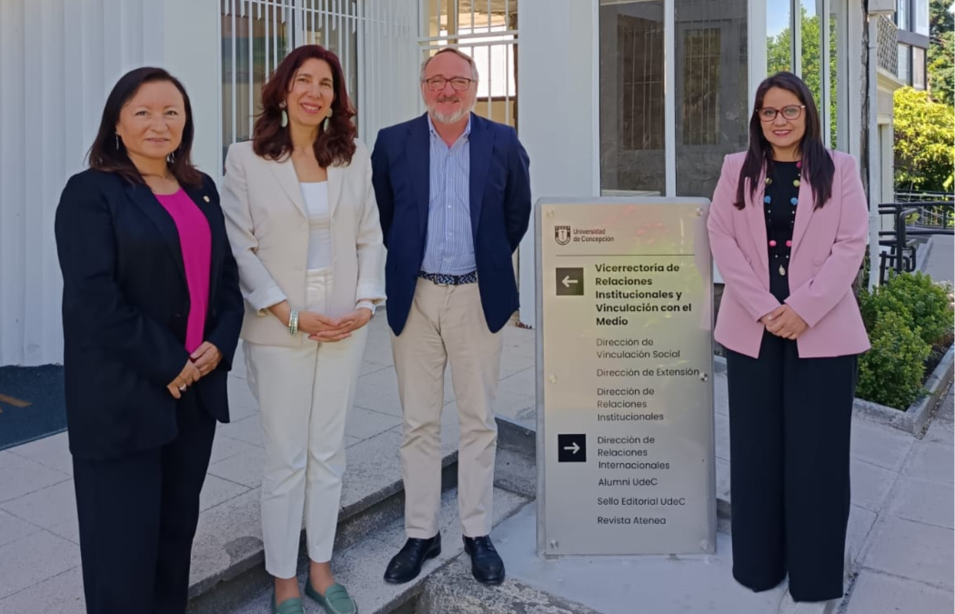 Delegación de la Universidad Internacional de la Rioja, España, se reuné con Vicerrectora y Directora DRI