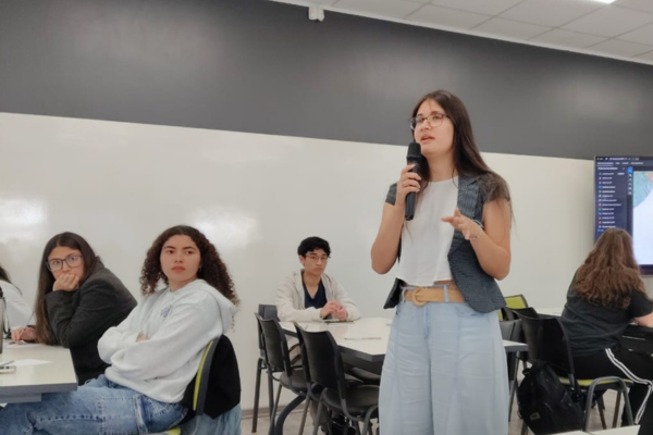 “Maratón de Charlas DRI” convocó a más de una veintena de estudiantes y registró una alta audiencia online